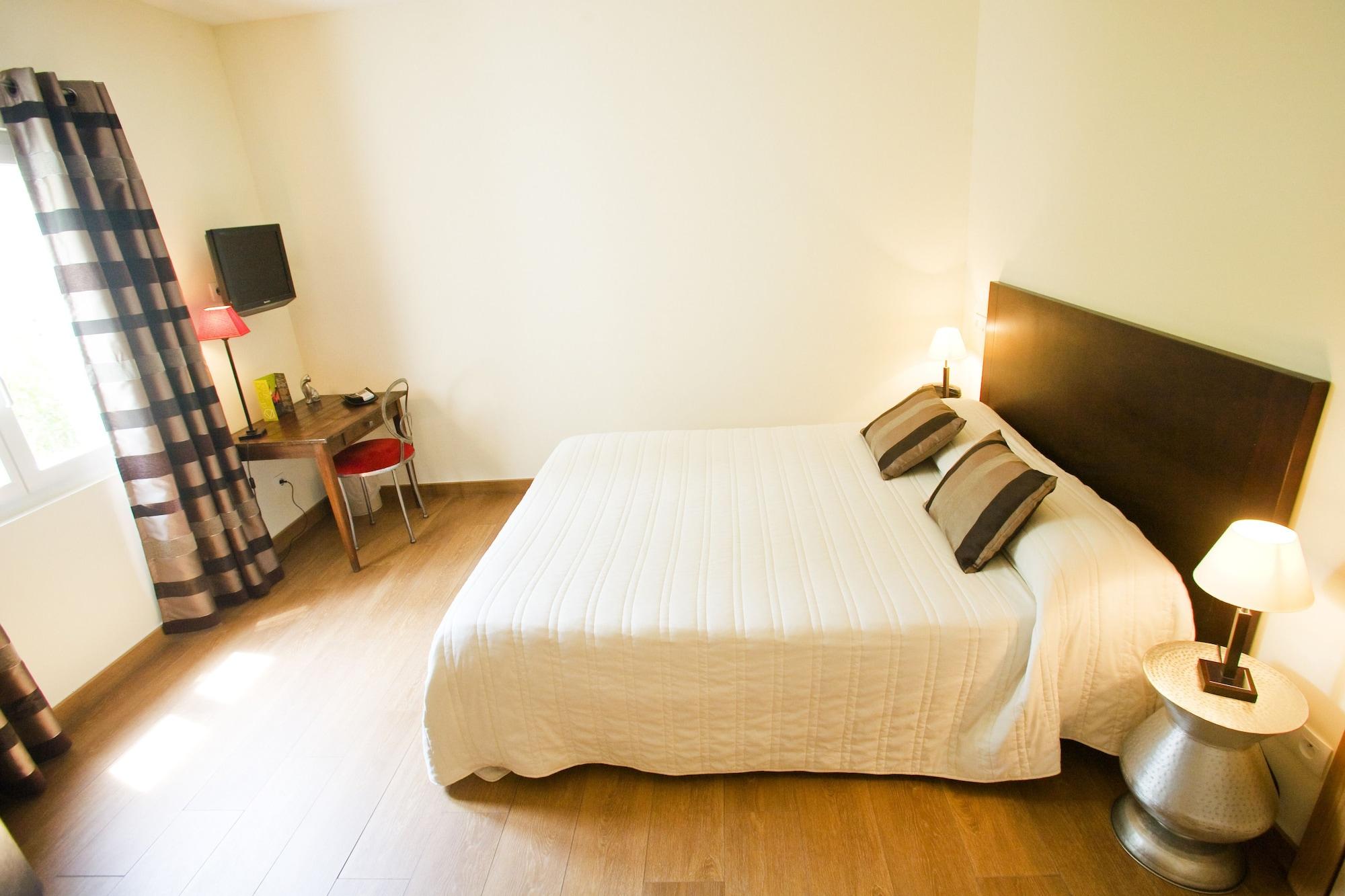 Hotel Cesario Calvi  Ngoại thất bức ảnh