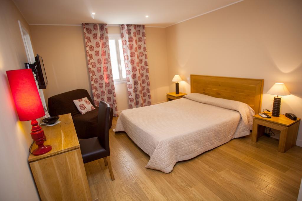 Hotel Cesario Calvi  Ngoại thất bức ảnh